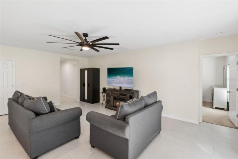 Villa ou maison à vendre à Davenport, Floride: 4 chambres, 176.51 m2 № 2145183 - photo 11