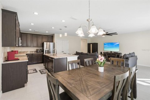 Villa ou maison à vendre à Davenport, Floride: 4 chambres, 176.51 m2 № 2145183 - photo 8