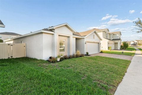 Villa ou maison à vendre à Davenport, Floride: 4 chambres, 176.51 m2 № 2145183 - photo 3