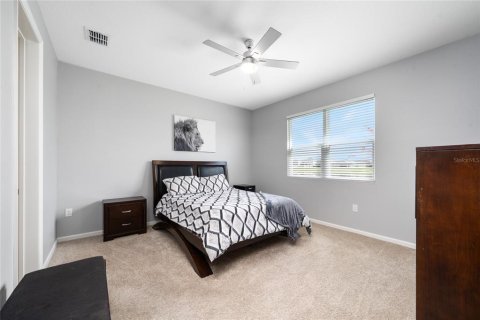 Villa ou maison à vendre à Kissimmee, Floride: 4 chambres, 192.31 m2 № 2148647 - photo 11