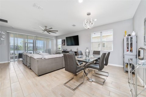 Villa ou maison à vendre à Kissimmee, Floride: 4 chambres, 192.31 m2 № 2148647 - photo 7