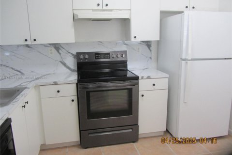 Condominio en venta en Miami, Florida, 2 dormitorios, 93.83 m2 № 1870074 - foto 23