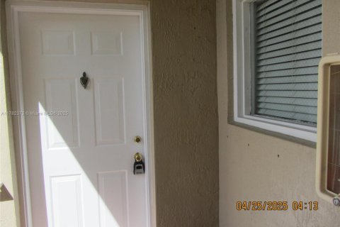 Condominio en venta en Miami, Florida, 2 dormitorios, 93.83 m2 № 1870074 - foto 13