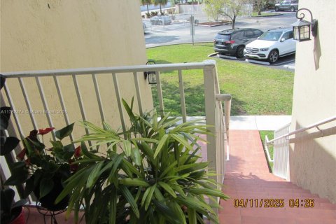 Condominio en venta en Miami, Florida, 2 dormitorios, 93.83 m2 № 1870074 - foto 11