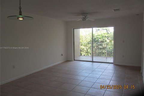 Condominio en venta en Miami, Florida, 2 dormitorios, 93.83 m2 № 1870074 - foto 16