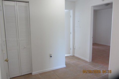 Condominio en venta en Miami, Florida, 2 dormitorios, 93.83 m2 № 1870074 - foto 14