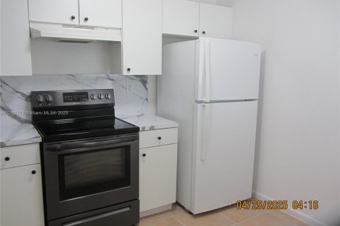 Condominio en venta en Miami, Florida, 2 dormitorios, 93.83 m2 № 1870074 - foto 20