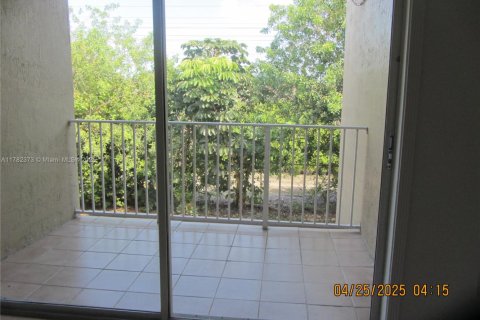 Condominio en venta en Miami, Florida, 2 dormitorios, 93.83 m2 № 1870074 - foto 17