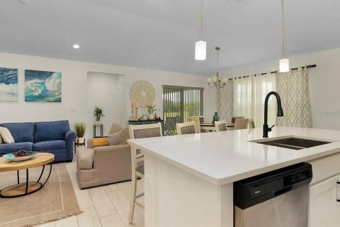 Villa ou maison à louer à Davenport, Floride: 4 chambres, 151.15 m2 № 2386331 - photo 10