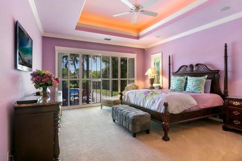 House in Jupiter, Florida 4 bedrooms, 463.4 sq.m. № 2171674 - photo 17