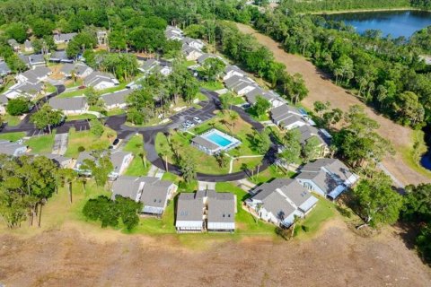 Condo in Daytona Beach, Florida, 2 bedrooms № 2102729 - photo 29
