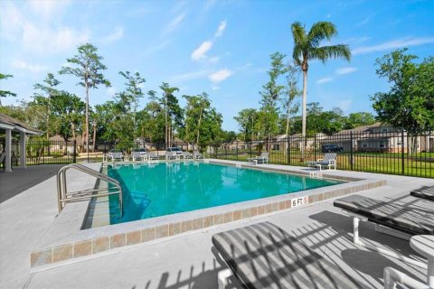 Condo in Daytona Beach, Florida, 2 bedrooms № 2102729 - photo 3