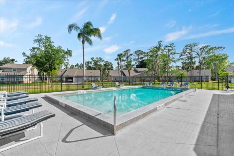 Condo in Daytona Beach, Florida, 2 bedrooms № 2102729 - photo 25
