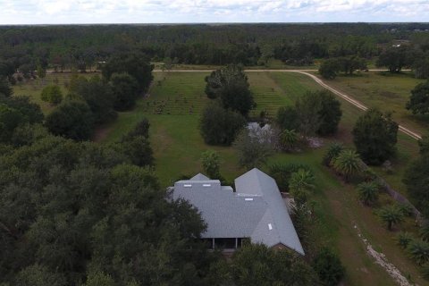 House in Groveland, Florida 4 bedrooms, 192.87 sq.m. № 1717843 - photo 27