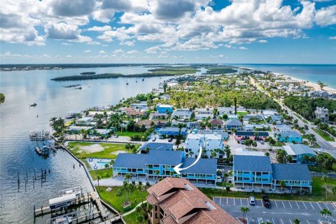 Купить кондоминиум в Энглвуд, Флорида 8 комнат, 117.99м2, № 1903179 - фото 1