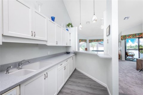 Купить кондоминиум в Энглвуд, Флорида 8 комнат, 117.99м2, № 1903179 - фото 19