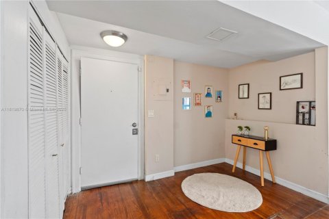 Condominio en venta en Miami Beach, Florida, 1 dormitorio, 47.38 m2 № 1777711 - foto 3
