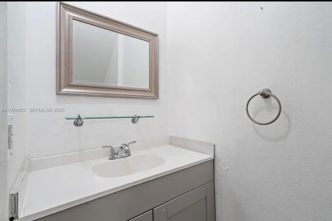 Adosado en alquiler en Plantation, Florida, 3 dormitorios, 164.44 m2 № 2077029 - foto 6