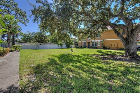 Copropriété à vendre à Tampa, Floride: 2 chambres, 117.43 m2 № 2349417 - photo 7