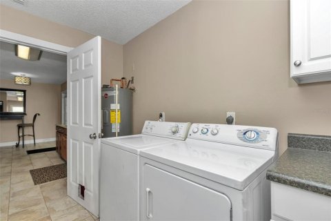 Купить виллу или дом в Белвью, Флорида 3 комнаты, 113.71м2, № 1811063 - фото 25