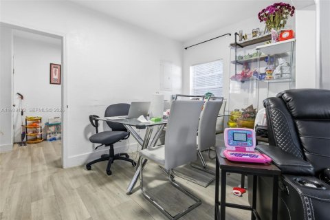 Купить виллу или дом в Майами, Флорида 3 спальни, 186.73м2, № 1997931 - фото 15