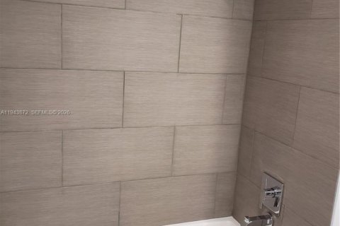 Copropriété à louer à Weston, Floride: 2 chambres, 102.75 m2 № 2001173 - photo 3