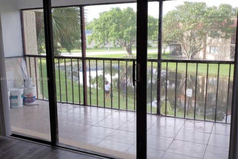 Copropriété à louer à Weston, Floride: 2 chambres, 102.75 m2 № 2001173 - photo 9