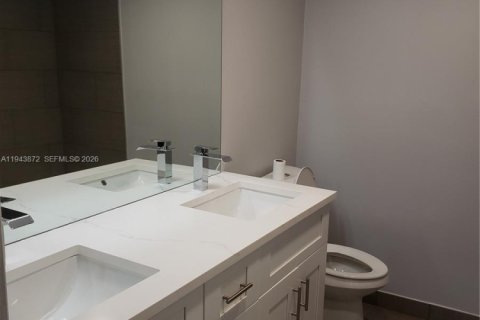 Copropriété à louer à Weston, Floride: 2 chambres, 102.75 m2 № 2001173 - photo 6