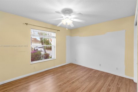 House in Boynton Beach, Florida 3 bedrooms, 149.76 sq.m. № 1933353 - photo 23