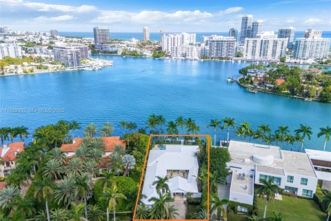 Купить виллу или дом в Майами-Бич, Флорида 5 спален, 498.33м2, № 1991623 - фото 5