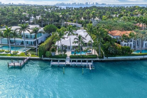 Купить виллу или дом в Майами-Бич, Флорида 5 спален, 498.33м2, № 1991623 - фото 3
