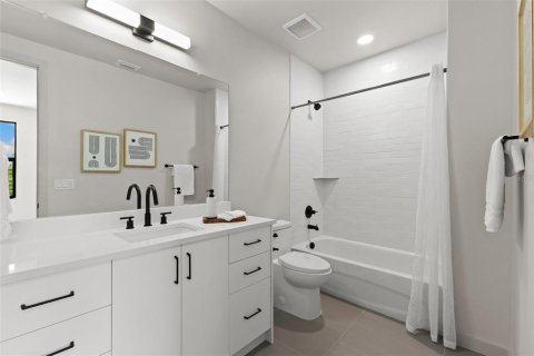 Townhouse in Saint Petersburg, Florida 3 bedrooms, 174.19 sq.m. № 2227708 - photo 14