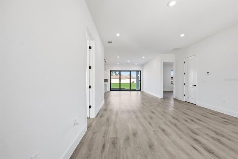 Casa en venta en Ocala, Florida, 4 dormitorios, 206.43 m2 № 2208154 - foto 9