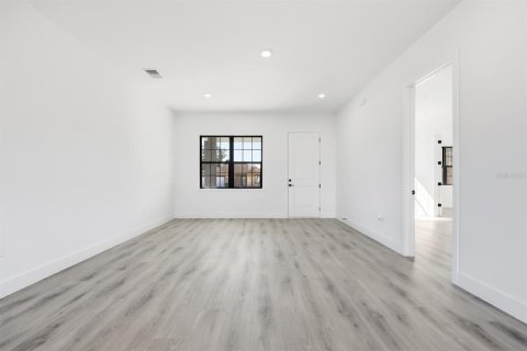 Casa en venta en Ocala, Florida, 4 dormitorios, 206.43 m2 № 2208154 - foto 7