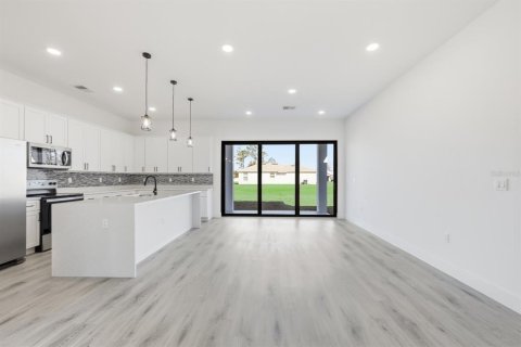 Casa en venta en Ocala, Florida, 4 dormitorios, 206.43 m2 № 2208154 - foto 13