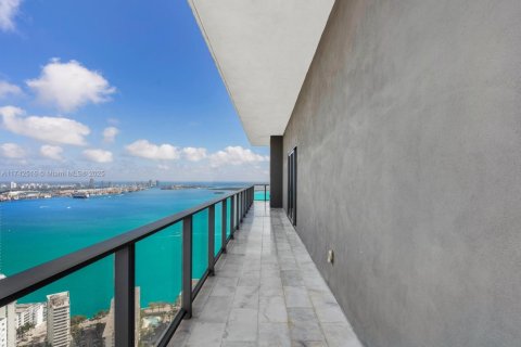 Copropriété à vendre à Miami, Floride: 3 chambres, 196.67 m2 № 1962095 - photo 29