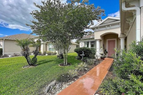 House in Hudson, Florida 3 bedrooms, 193.79 sq.m. № 2207283 - photo 4