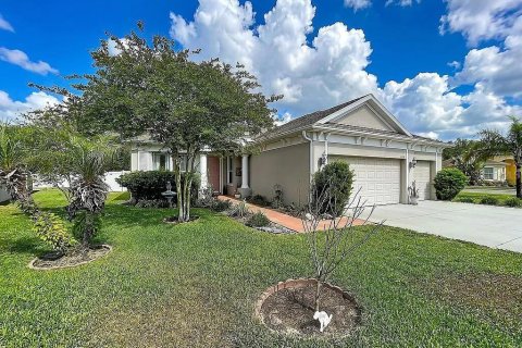 House in Hudson, Florida 3 bedrooms, 193.79 sq.m. № 2207283 - photo 6