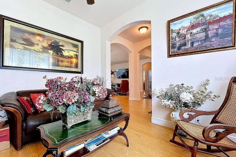 House in Hudson, Florida 3 bedrooms, 193.79 sq.m. № 2207283 - photo 25