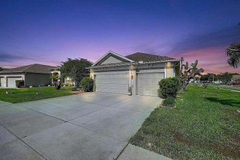House in Hudson, Florida 3 bedrooms, 193.79 sq.m. № 2207283 - photo 7