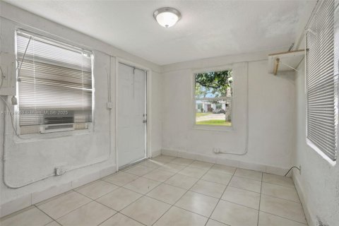 Villa ou maison à vendre à Oakland Park, Floride: 3 chambres, 129.97 m2 № 1711942 - photo 26