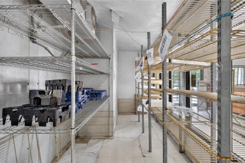 Immobilier commercial à vendre à Davenport, Floride: 136.57 m2 № 2416415 - photo 11