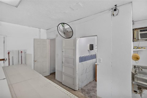 Immobilier commercial à vendre à Davenport, Floride: 136.57 m2 № 2416415 - photo 12