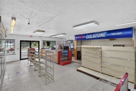 Immobilier commercial à vendre à Davenport, Floride: 136.57 m2 № 2416415 - photo 5
