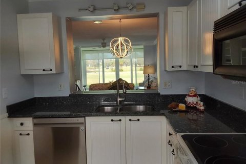 Condo in Bradenton, Florida, 2 bedrooms  № 1575259 - photo 10