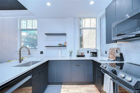 Купить кондоминиум в Сент-Питерсберг, Флорида 5 комнат, 99.59м2, № 1776564 - фото 8