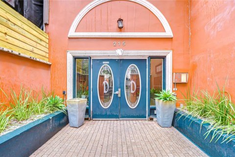 Купить кондоминиум в Сент-Питерсберг, Флорида 5 комнат, 99.59м2, № 1776564 - фото 4