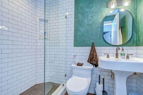 Купить кондоминиум в Сент-Питерсберг, Флорида 5 комнат, 99.59м2, № 1776564 - фото 22