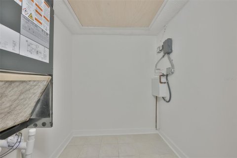 Condominio en venta en Saint Pete Beach, Florida, 1 dormitorio, 59.92 m2 № 2117069 - foto 19