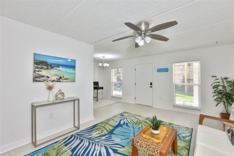 Condominio en venta en Saint Pete Beach, Florida, 1 dormitorio, 59.92 m2 № 2117069 - foto 6